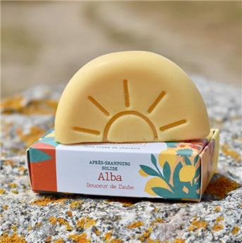 Route Mandarine sort son premier après-shampoing sec